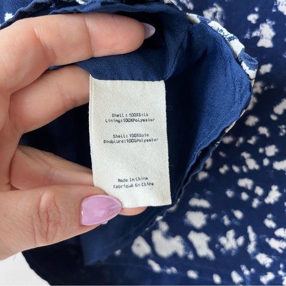 L'Agence Blue White Cheetah Jane V Neck 100% Silk Camisole Tank Top S - Picture 4 of 5